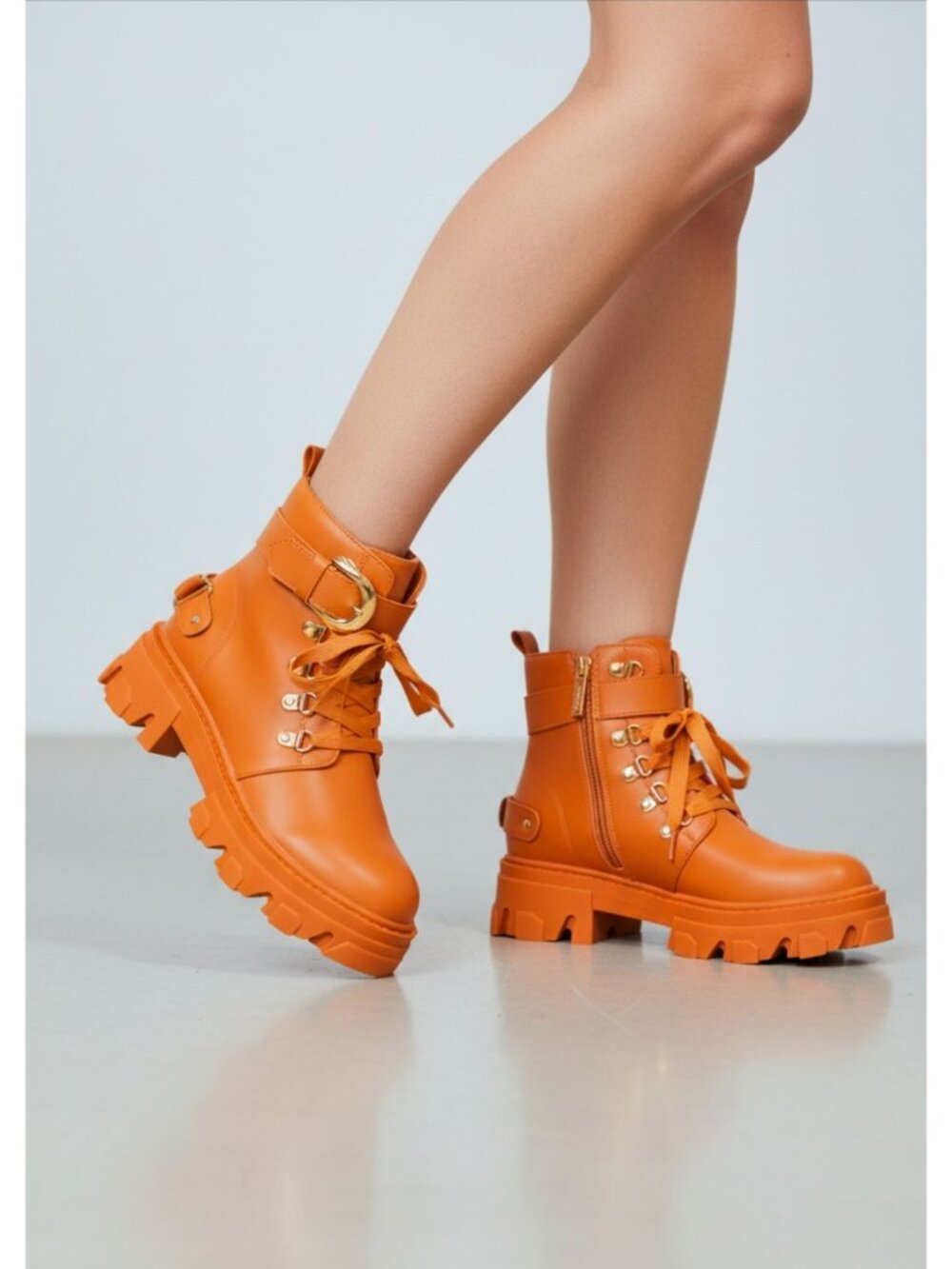 Chunky Tan Combat Boots With Gold Buckles & Side Zippers For Women Modern Style